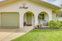 Private and Picturesque Escape on Lake Henry! - Pet friendly