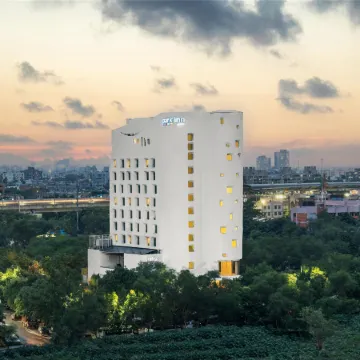 Park Inn by Radisson New Delhi IP Extension Отели рядом с достопримечательностью «Храм Акшардхам»