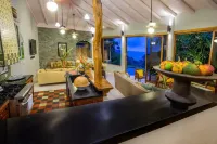 Spacious Villa, 3 Pools, Rooftop Sundeck, Ocean Views, Chef Included