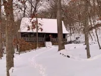 Peaceful, Secluded Cabin near Beaver Lake Hotels in Township 1