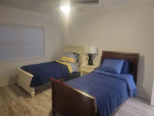 Comfortable 4 bedroom house with pool