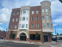 Happy Place - DT Fuquay, Top Floor, Best Skyline View Hotels in Middle Creek