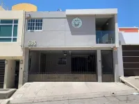 Los Flores Comfort Hills