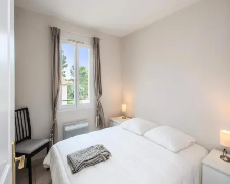 House Selection 3 bedrooms (8 people) Hotels in Mallemort