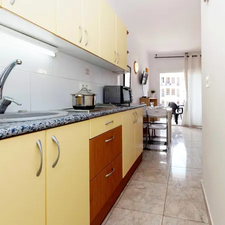 Studio in Roses near Santa Margarita Beach