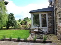 Cottage in North York Moors with Scenic Trails