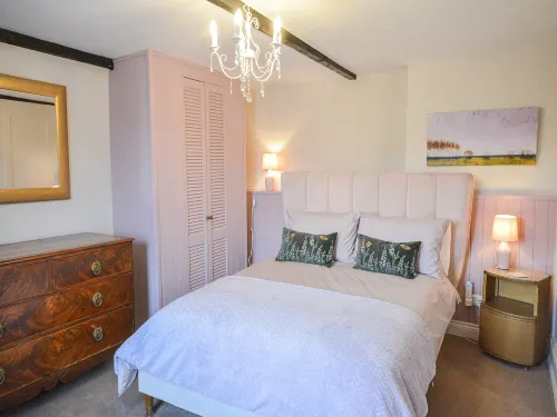 Holiday Home in Kingsand near the Beach