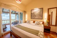 C Roque Beach Resort Hotel a 