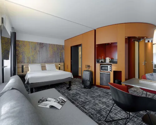 Novotel Suites Muenchen Parkstadt Schwabing Hotels near Scheidplatz underground station