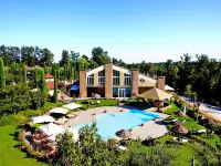 Apartment in Vinci with Pool & Wellness