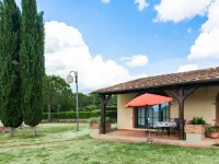 Bucine Hideaway with Pool