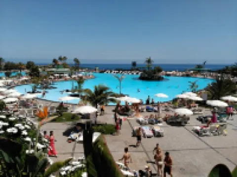 Holidays Radazul Sea View & Wiffi