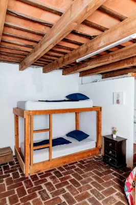 Amura Hostel - Antigua Guatemala