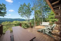 3 Dogs! Fenced Yard-Hot Tub-Mountain View-Hikes Out the Door-Game Room-King Beds