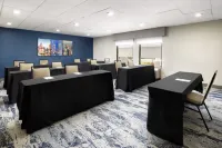 Hampton Inn Long Island/Islandia Hotels in Islip
