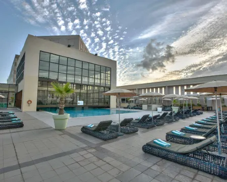 ソフィテル アルジェ ハンマ ガーデン アルジェのホテル