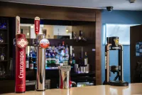 Holiday Inn Express STIRLING by IHG - bar