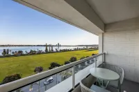 Crowne Plaza PERTH by IHG - خلابة