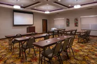 Holiday Inn Express & Suites PITTSBURG by IHG Hotels in Pittsburg