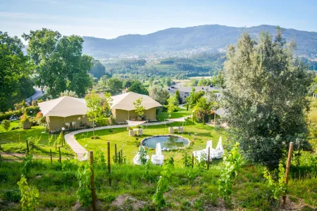 Carmo's Boutique Hotel - Small Luxury Hotels of the World Отели в г. Понти-ди-Лима