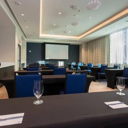 SpringHill Suites Charlotte City Center Отели рядом с достопримечательностью «Банк оф Америка Стадиум»