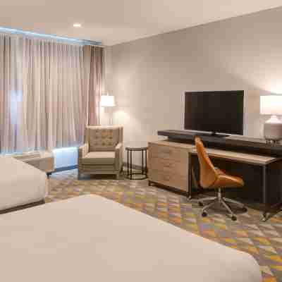 Holiday Inn & Suites HOUSTON WEST - KATY MILLS by IHG Rooms