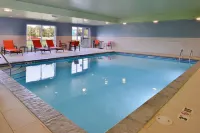 Holiday Inn Express & Suites MALL OF AMERICA - MSP AIRPORT by IHG - Pools