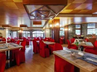 iH Hotels Courmayeur Mont Blanc Hotels near Checrouit