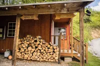 Ridgetop Retreat Cabin at Highland Hideaways - Arcade & Drive-in Theater