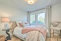 1 Mi to Drinks and Dining Getaway in Grants Pass - Pet-friendly