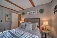 2 Mi to Dtwn Banner Elk! Couples Retreat w/ Deck - Homestays