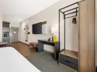 Comfort Suites Richmond East