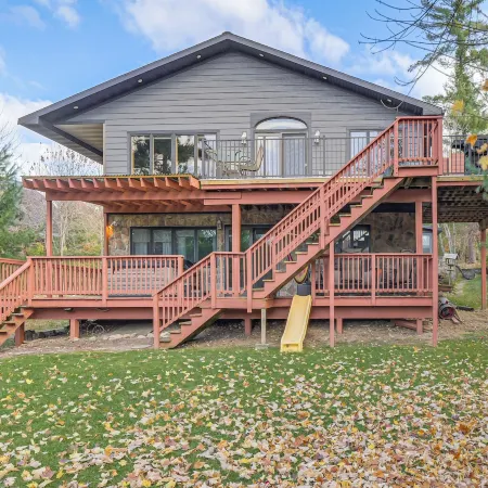 Lake Arbutus Escape! Game Room, Dock and Fire Pit