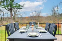 Walk to Lake: Pet-friendly Cottage in Jamestown! - Country Houses
