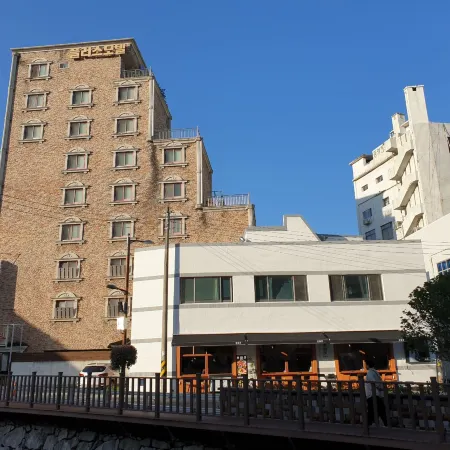 Plus Motel