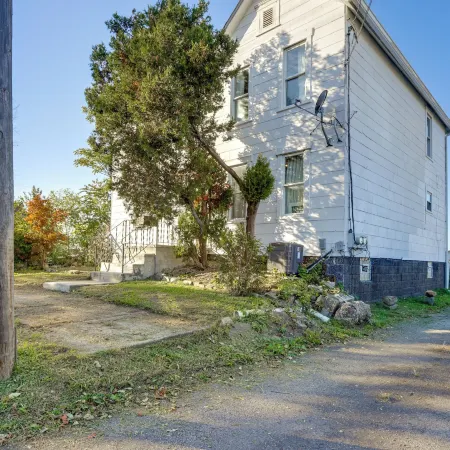 5 Mi to the Jumonville Cross: Home w/ Fenced Yard