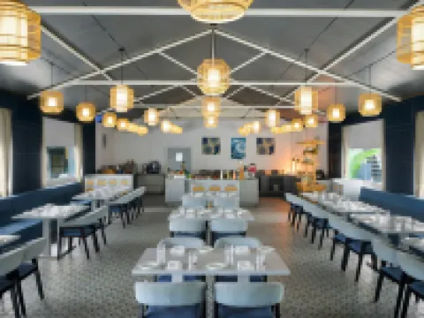 เดอะ เฟิร์น ซีไซด์ ลักชัวรี เทนท์ รีสอร์ต ดามัน ซีรีส์ บาย แมริออท โรงแรมในดามัน