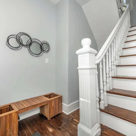 Queen City Suites For 7
