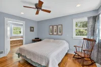 Secluded Woodland Retreat Near Starved Rock Park 4 Bedroom Home - Homestays