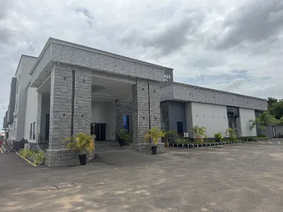 Silver Gate Hotel and Suites Hotels in 