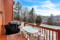 Santanoni 60h - Renovated Townhome With Privacy 2 Bedroom Townhouse by The Summit at Gore Mountain
