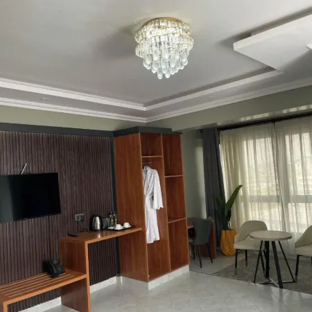 Skyview Opal Cuisine Hotel