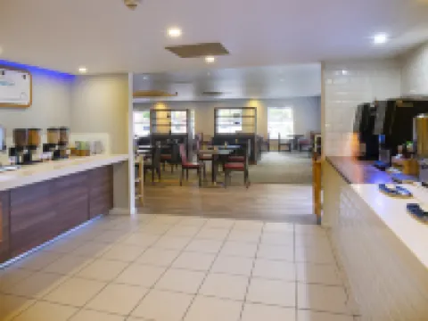 Holiday Inn Express WARWICK - STRATFORD-UPON-AVON by IHG Hotels in Warwick