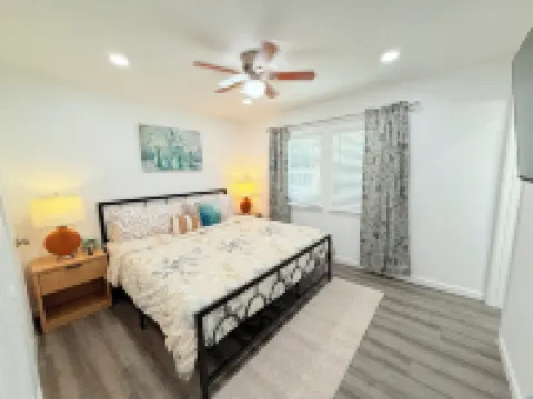 Visit Downtown Frisco Cozy & Relaxing Vacation Home