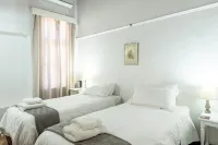 Roode Bloem Farm House Hotels in Camdeboo