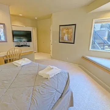 Mt Bachelor Village 331 B 1 Bedroom Condo