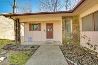 Lakefront Hot Springs Village Vacation Rental! - Pool