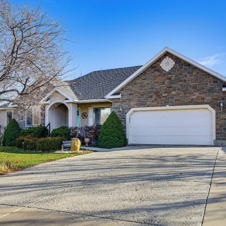 3,500-sq-ft Holiday Gem w/ Game Room in Heber City