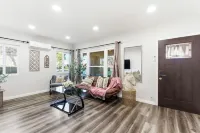 Prime location Close to Downtown LA 2 bed 1 bath Kingsize Bed Private Entry! 17 Hotels in Alhambra