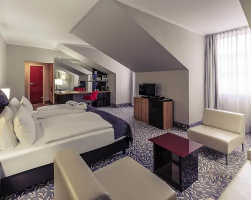Mercure Hotel Wiesbaden City Hotels near Westend
